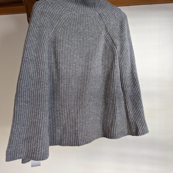 Paule Ka Paris Gray Cashmere Wool Sweater with Cape, Size Small - Picture 7 of 7